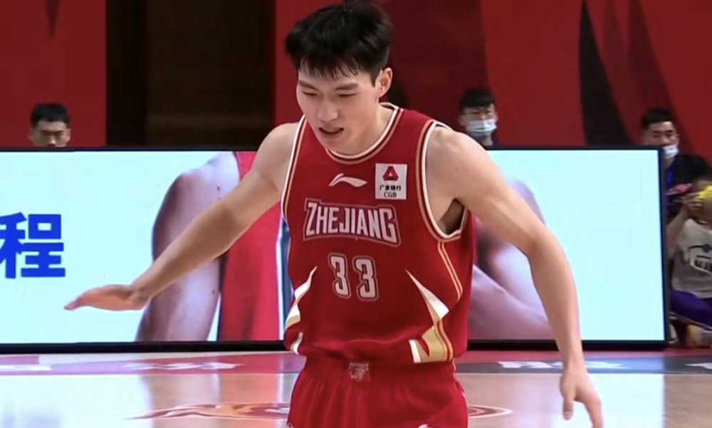 曼联技术犯规送分，苏炳添主帅怒摔战术板！-开云